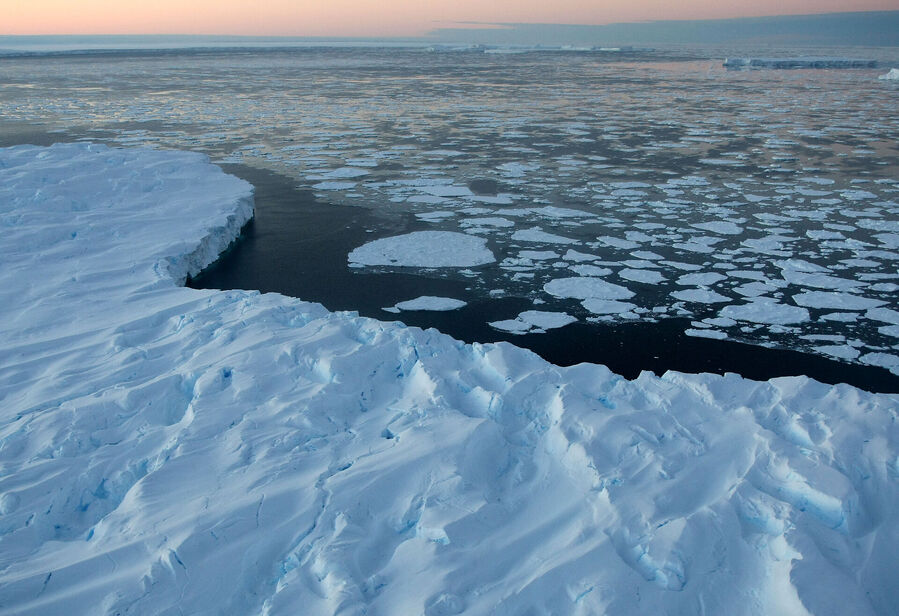 antarctic ice sheet growing