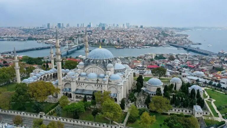 La delegación rusa aguarda en Estambul