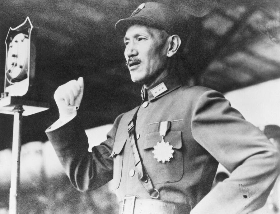 Clic para aumentar Chinese General Chiang Kai-Shek