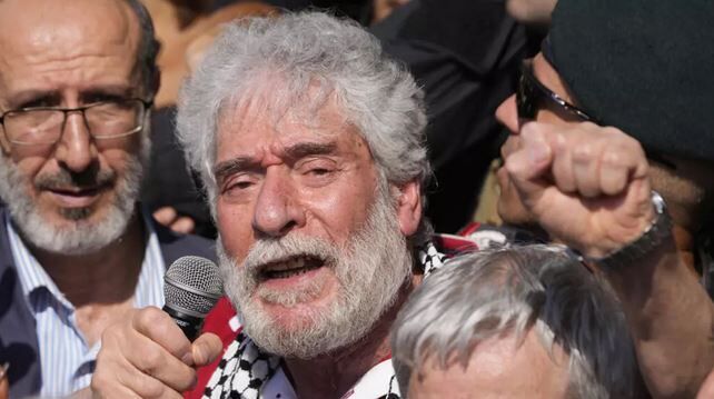 Hussein Malla, AP