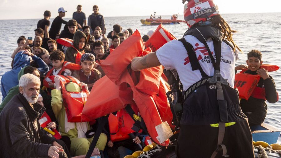 Paolo Santalucia/AP