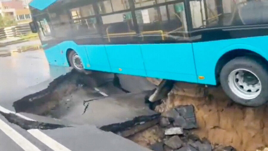 Bus Sinkhole