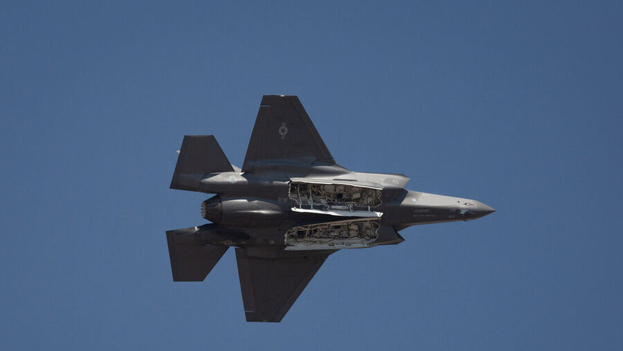 F-35 airplane