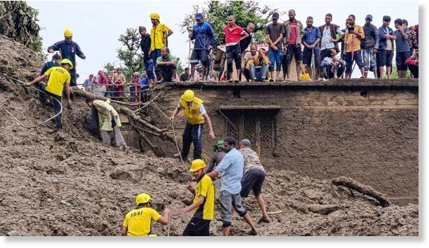 Rudraprayag: SDRF personnel during a search and rescue operation at a cloudburst-hit village, in Rudraprayag district, Uttarakhand, Friday, Aug. 29, 2025.