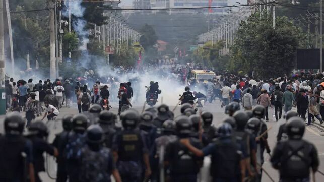 Navesh Chitrakar / Reuters