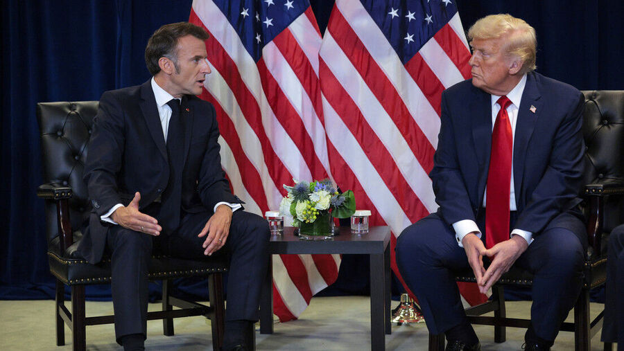 Trump Macron
