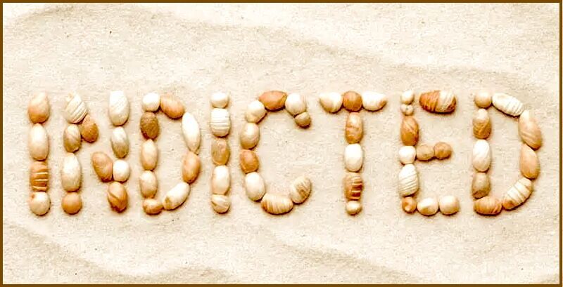 Clic para aumentar Message in sand