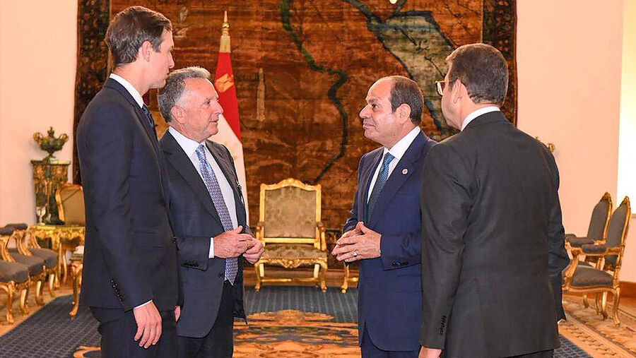 Jared Kushner, Steve Whitkoff y Abdulfatah al Sisi