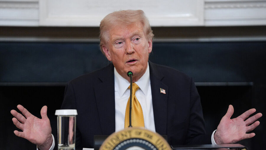 TRump