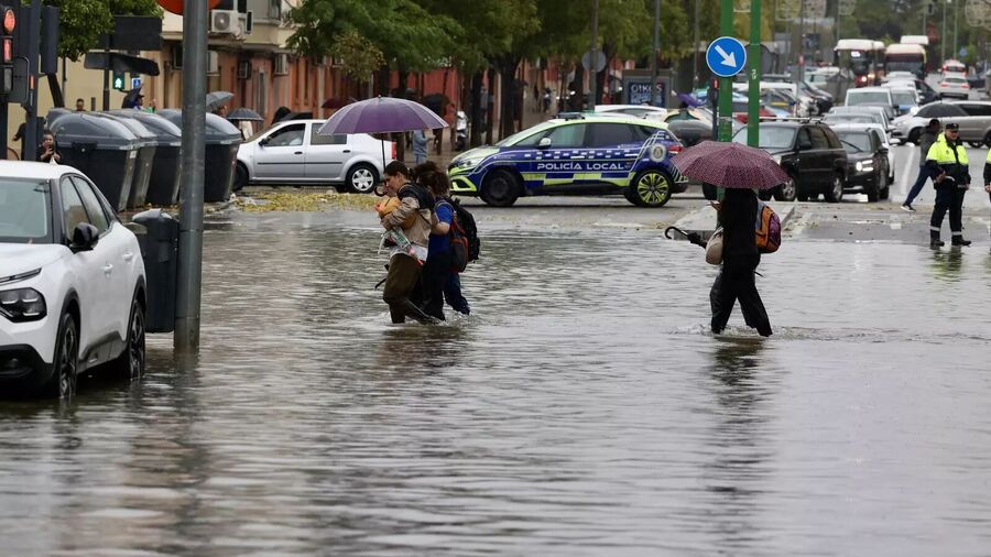 Inundación en la Ronda del Tamarguillo