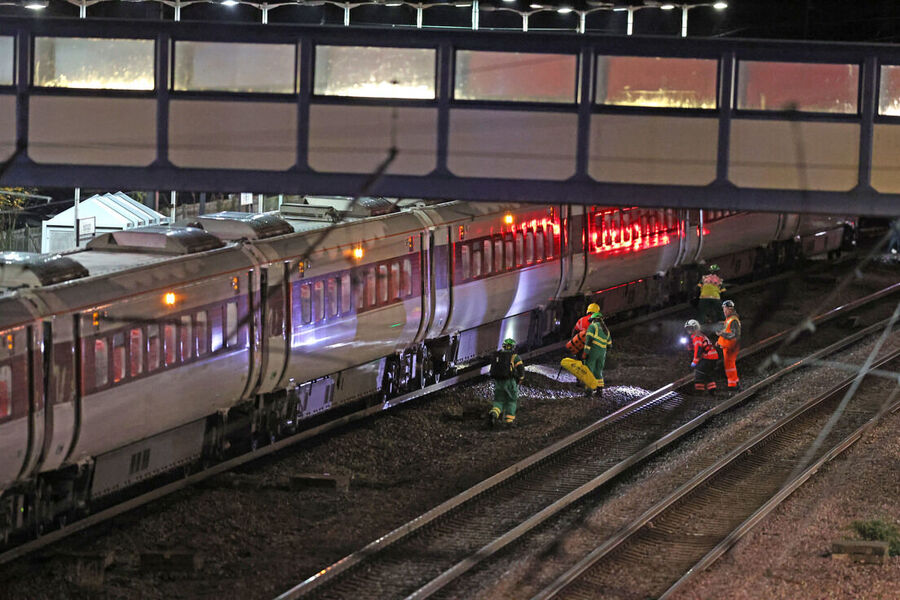 stabbing train london