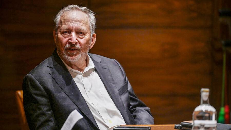 Lawrence Summers