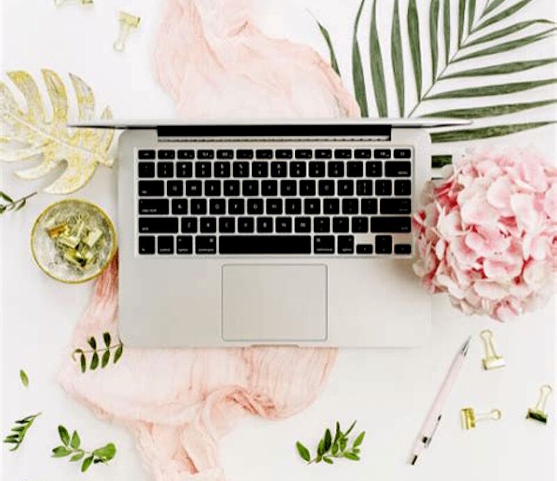 girl boss great feminization office desk graphic