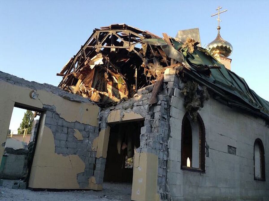 Clic para aumentar ukraine bomb donbass church