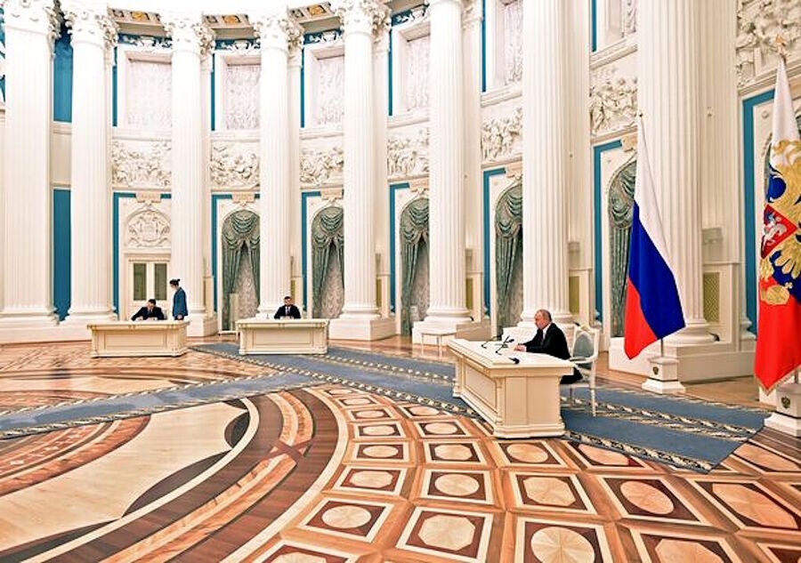 Clic para aumentar russia recognize Donetsk and Lugansk Republic