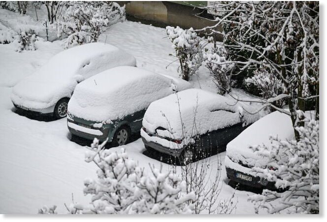 View of streets in Przemyśl after overnight heavy snowfall, November 22, 2025
