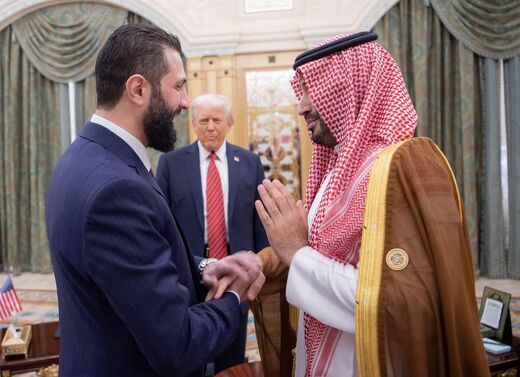 Clic para aumentar MBS Sharaa Trump
