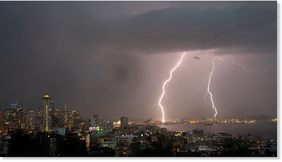Multiple lightning strikes in Seattle during a thunderstorm on March 26, 2025.