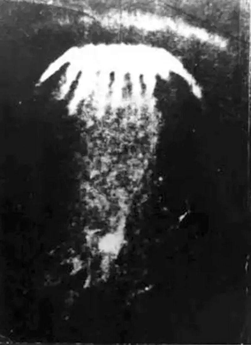 Clic para aumentar jellyfish ufo russia