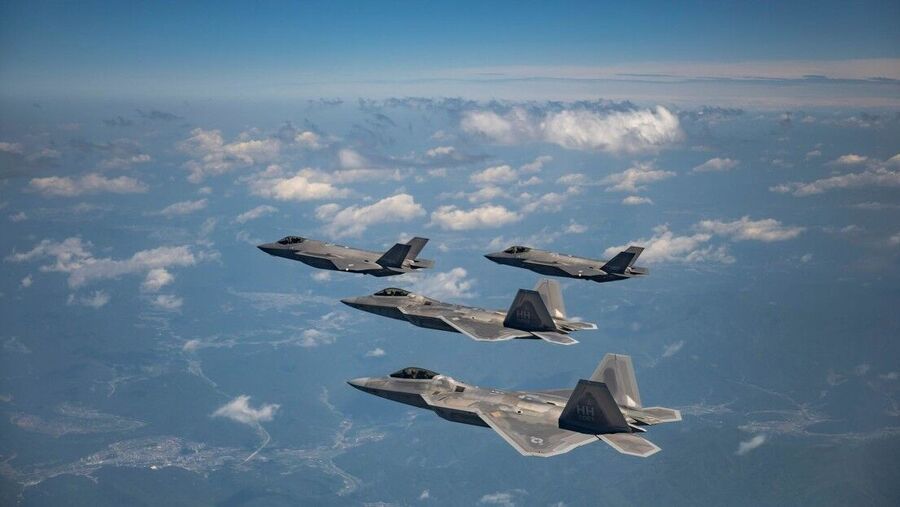 F22 raptor