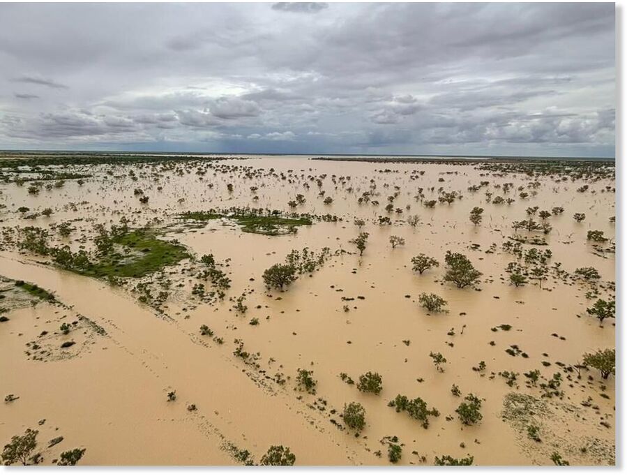 Severe thunderstorms led to flash flooding in William Creek.