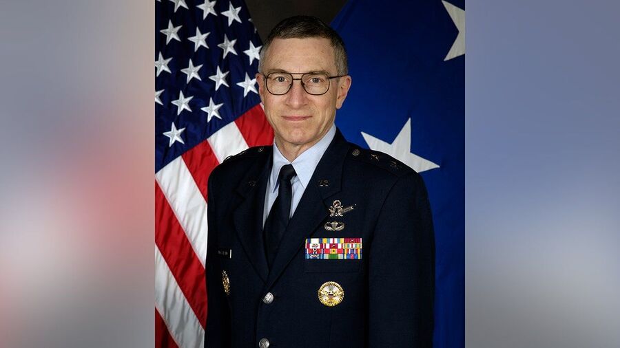 Air Force Gen.  Maj. Gen. William Neil McCasland ufo missing 411
