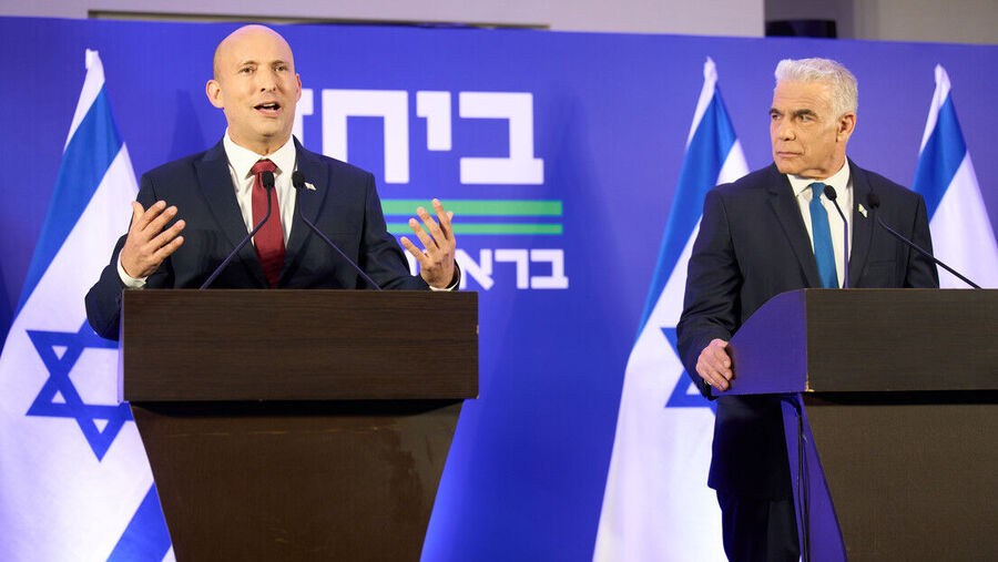 Naftali Bennett y Yair Lapid.