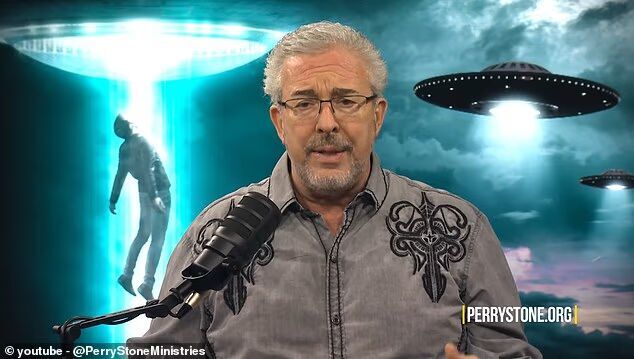 Clic para aumentar Pastor Perry Stone