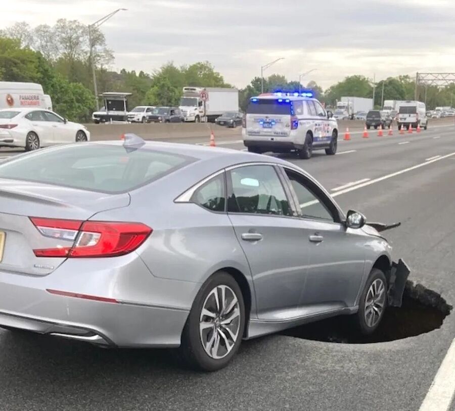 sinkhole long island expressway