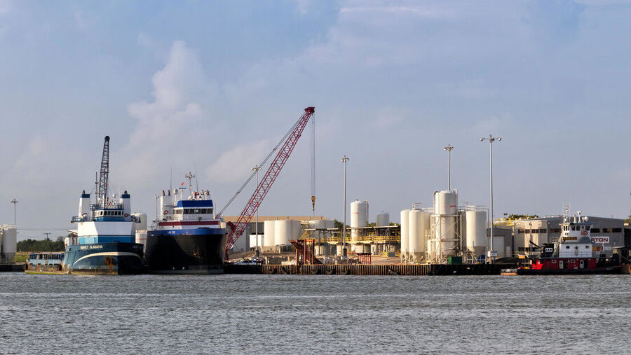 Petrol port export