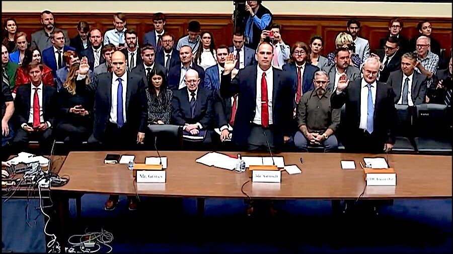 Graves Grush Fravor swear in