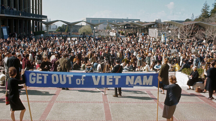 Clic para aumentar Vietnam protests