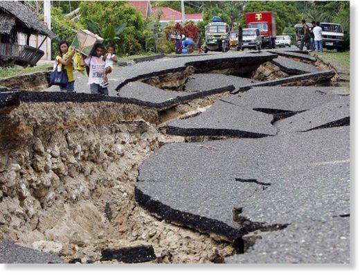 Terremoto 6,7 grados Filipinas1