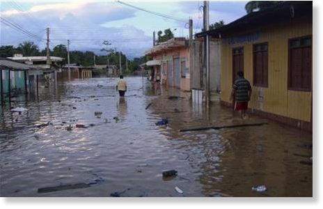 Calle inundada Bolivia