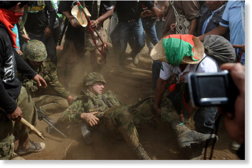 Indígenas cauca desalojaron fuerzas militares4