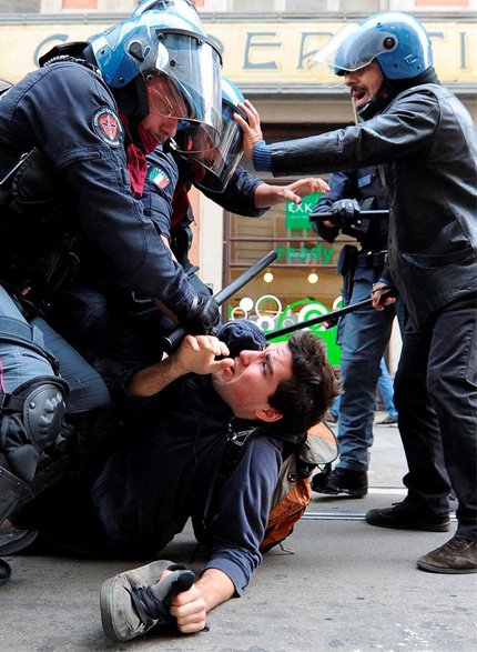 Enfrentamientos entre Policía y manifestantes2