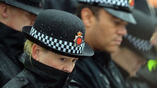 Policía británica
