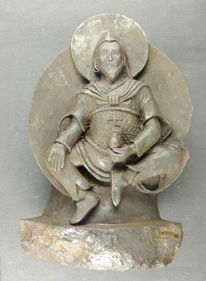 Antigua estatua de Dios budista