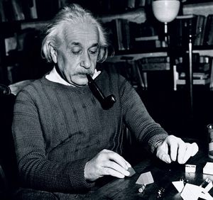 Einstein smoking